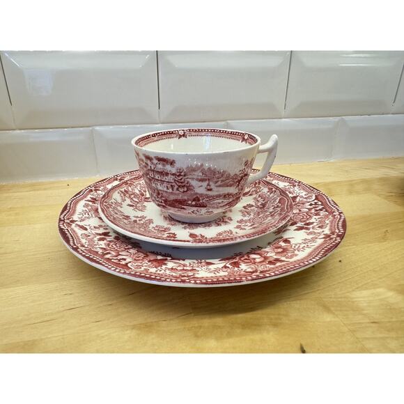 Tea Cups Red Pink Royal Staffordshire England Alfred Meakin TONQUIN TRIO rare - Picture 1 of 8